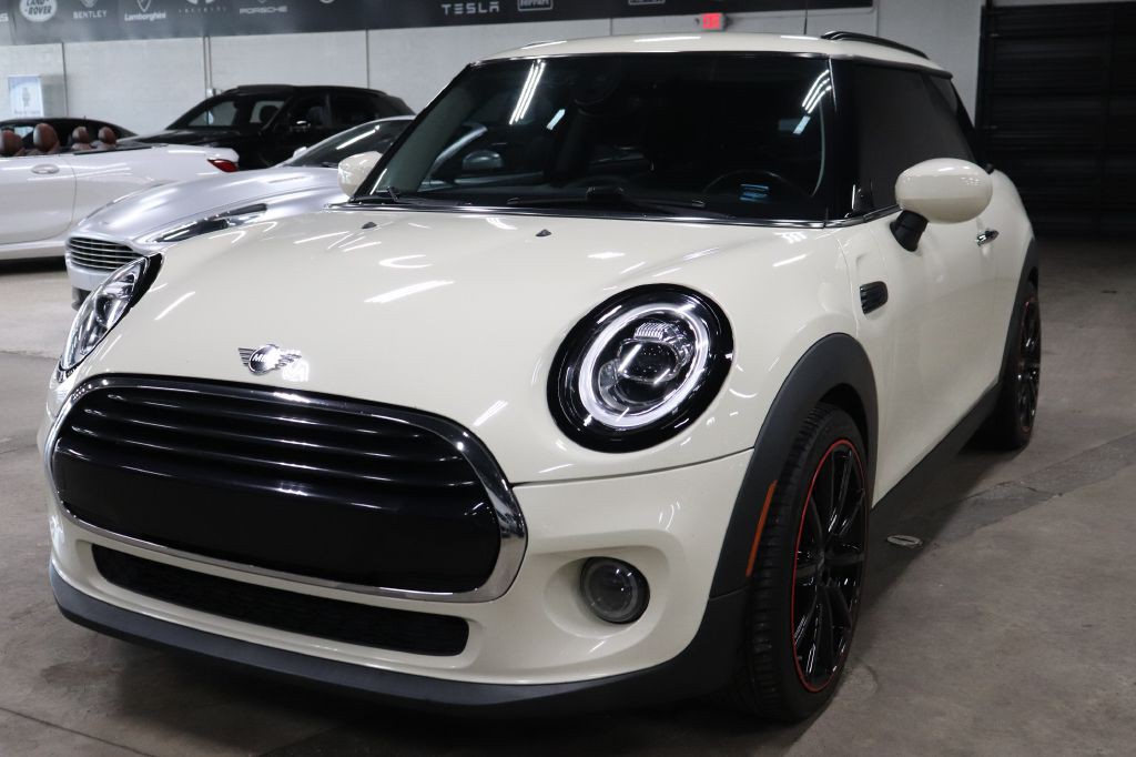 2021 MINI Cooper Image 1