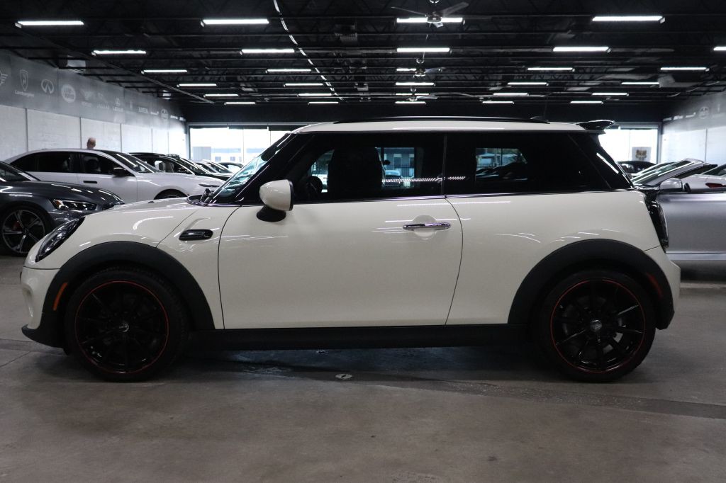 2021 MINI Cooper Image 2