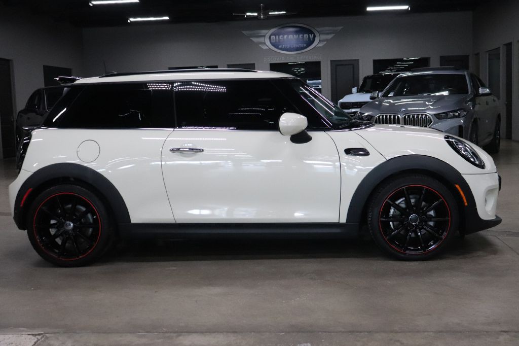2021 MINI Cooper Image 6