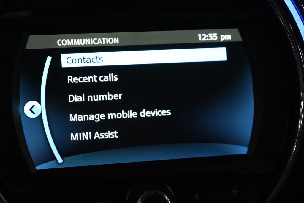 2021 MINI Cooper Image 16