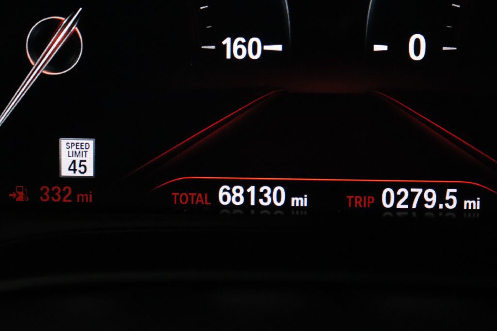 2017 BMW 5 Series Image 19