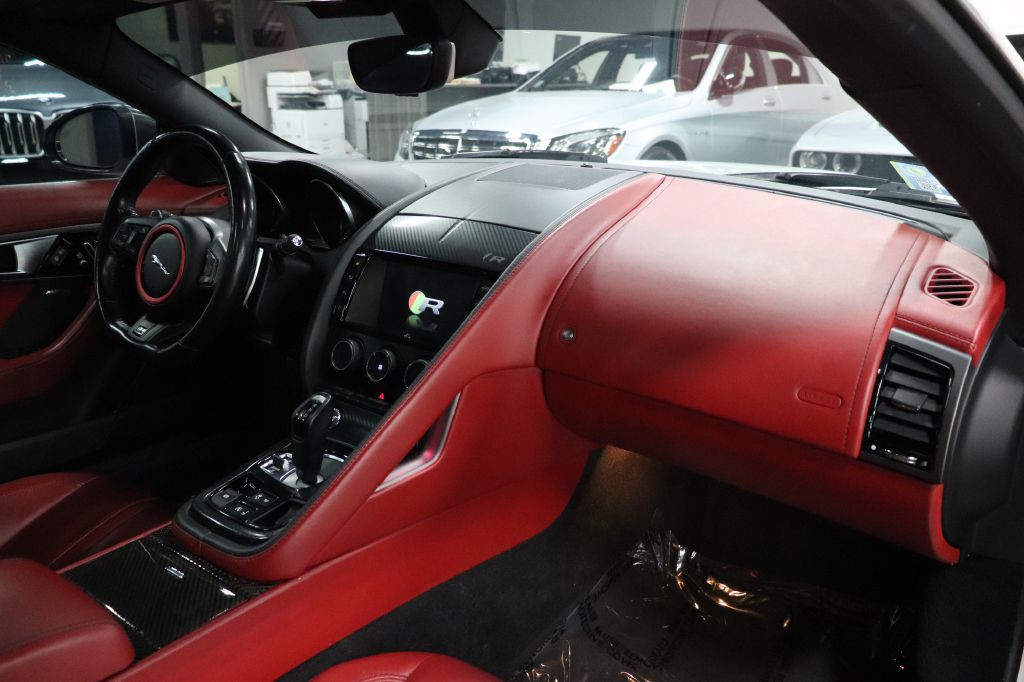 2016 Jaguar F-TYPE Image 18