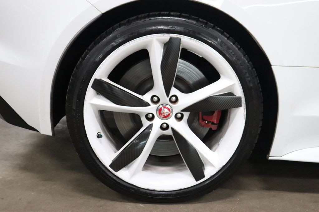 2016 Jaguar F-TYPE Image 31