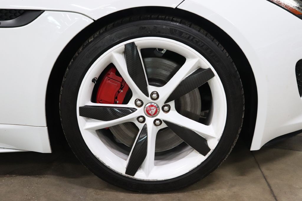 2016 Jaguar F-TYPE Image 32