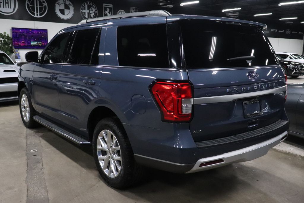 2023 Ford Expedition Image 3