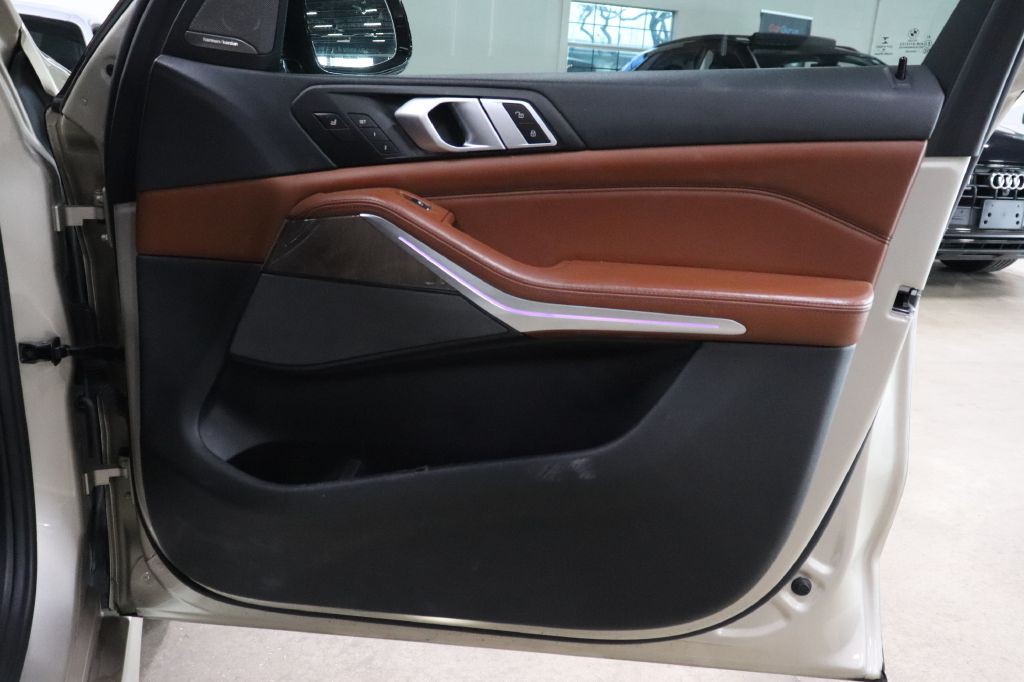 2019 BMW X5 Image 25