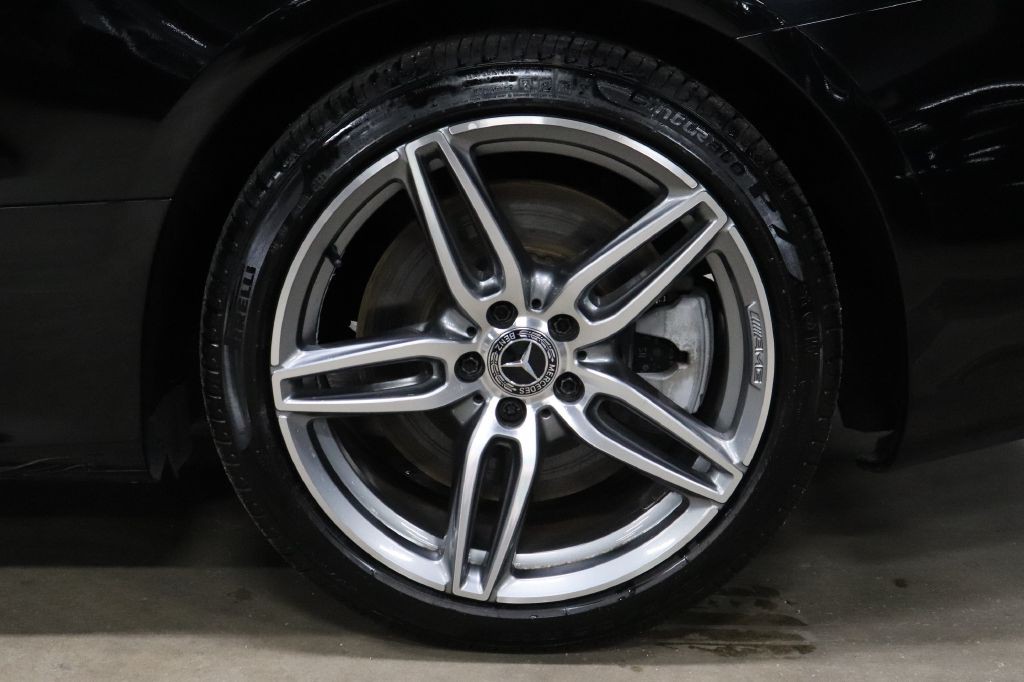 2018 Mercedes-Benz E-Class Image 33