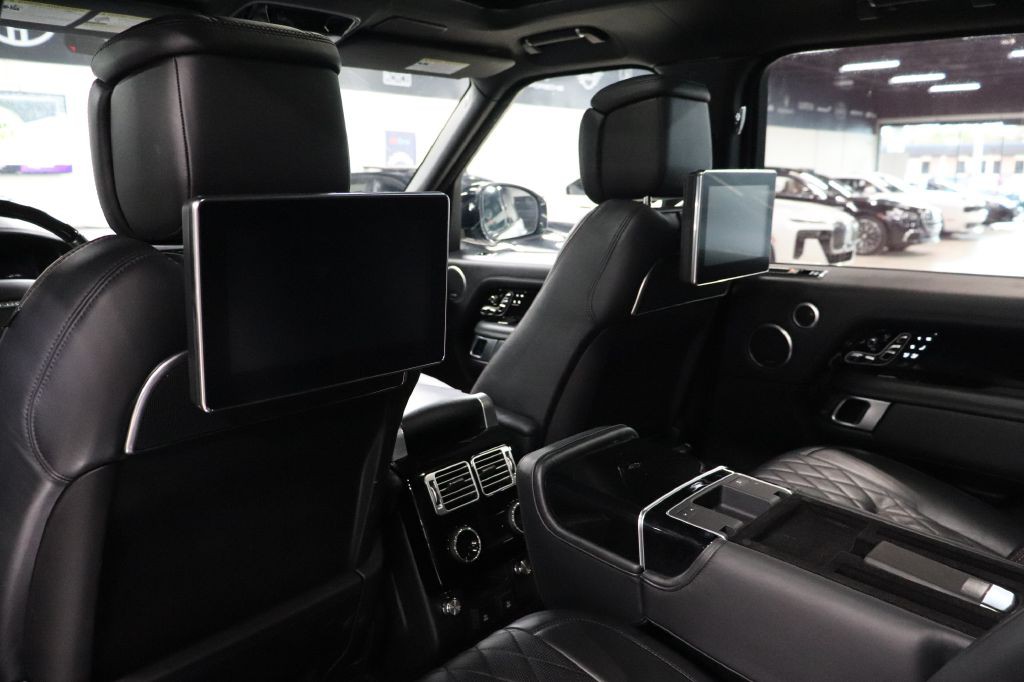 2019 Land Rover Range Rover Image 17