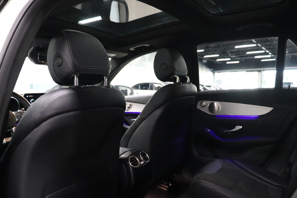 2021 Mercedes-Benz GLC-Class Image 17