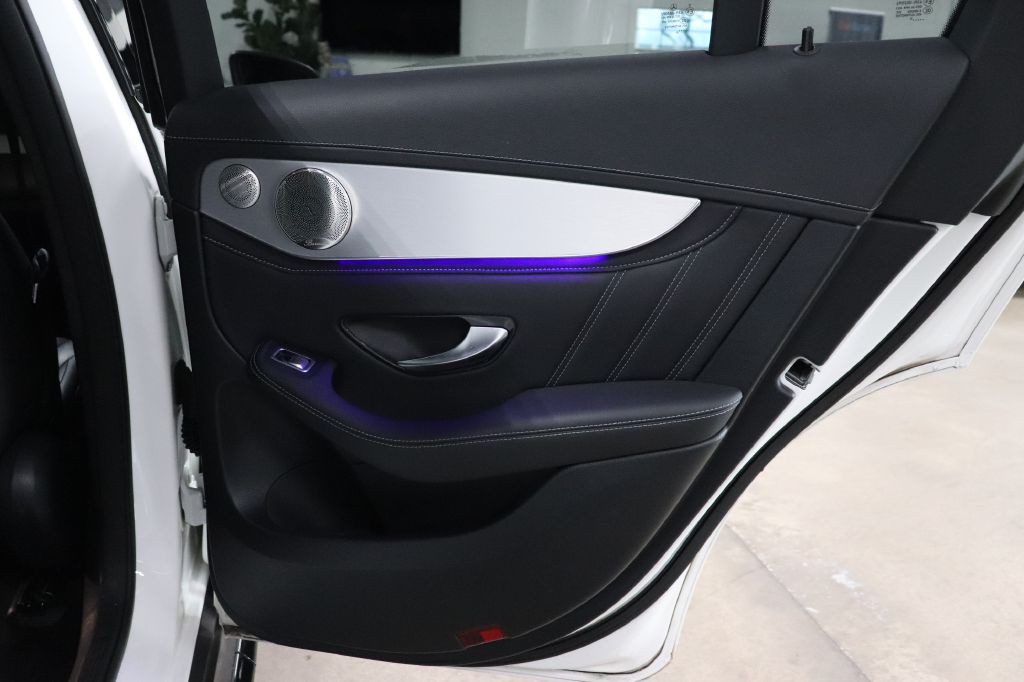 2021 Mercedes-Benz GLC-Class Image 19