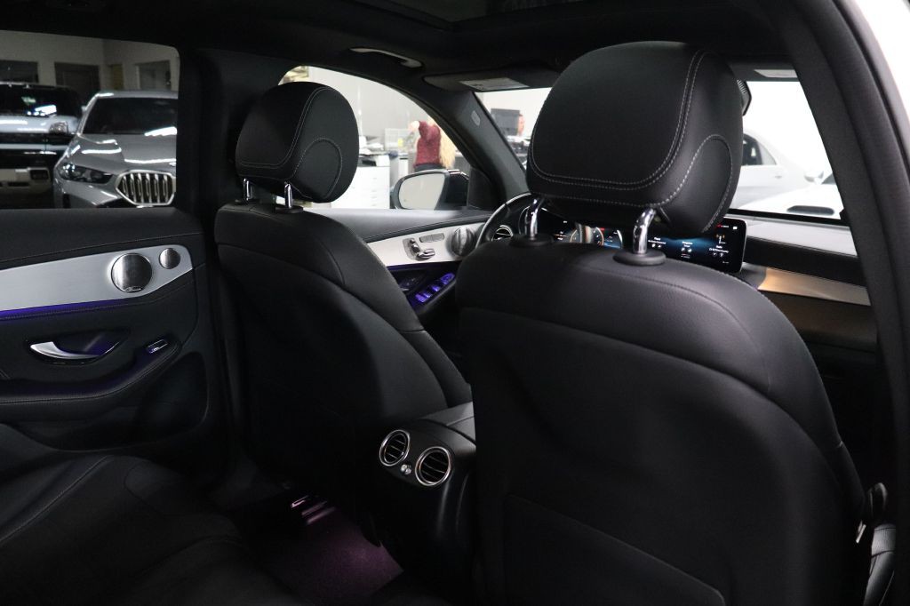 2021 Mercedes-Benz GLC-Class Image 22