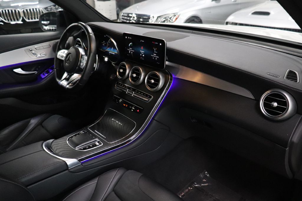 2021 Mercedes-Benz GLC-Class Image 26