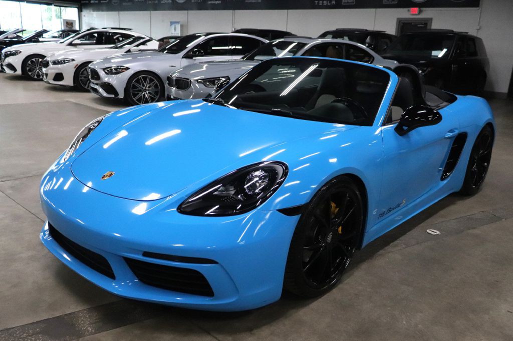 2019 Porsche Boxster Image 2
