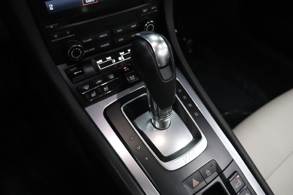 2019 Porsche Boxster Image 32