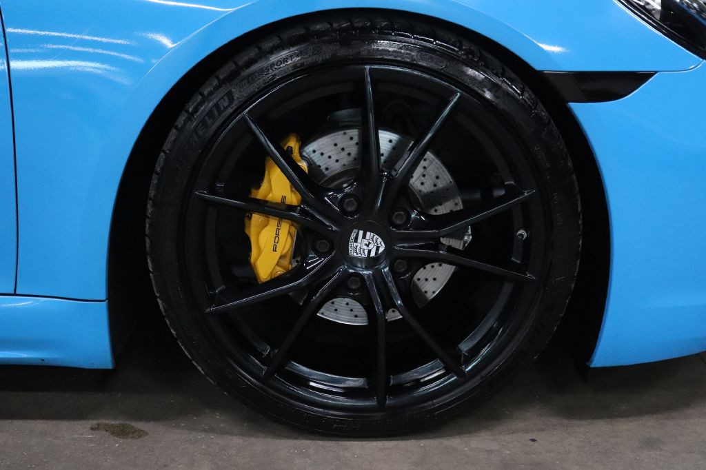 2019 Porsche Boxster Image 40