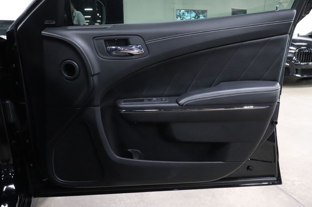 2020 Dodge Charger Image 24