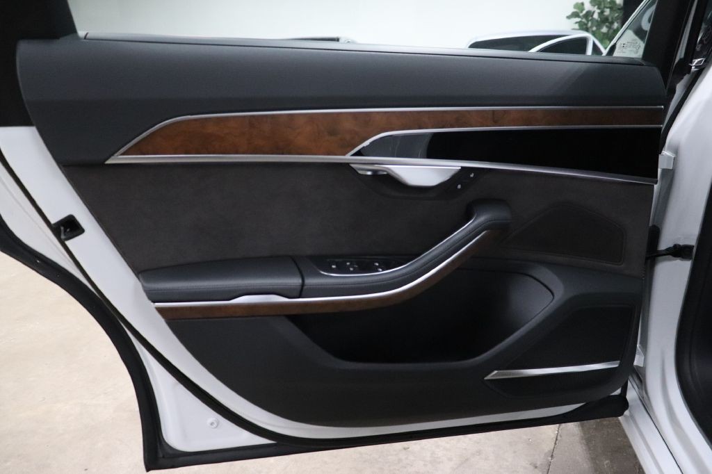 2019 Audi A8 Image 14