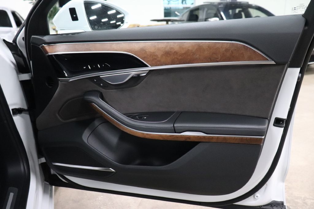 2019 Audi A8 Image 24