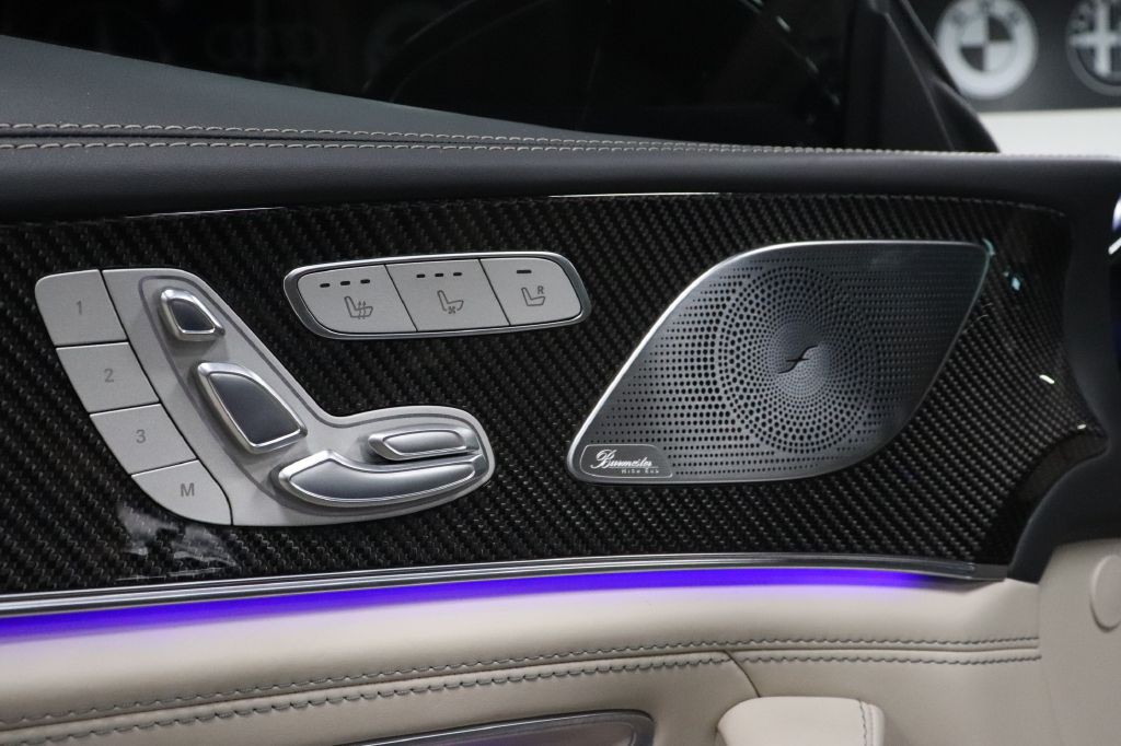 2022 Mercedes-Benz AMG GT Image 10