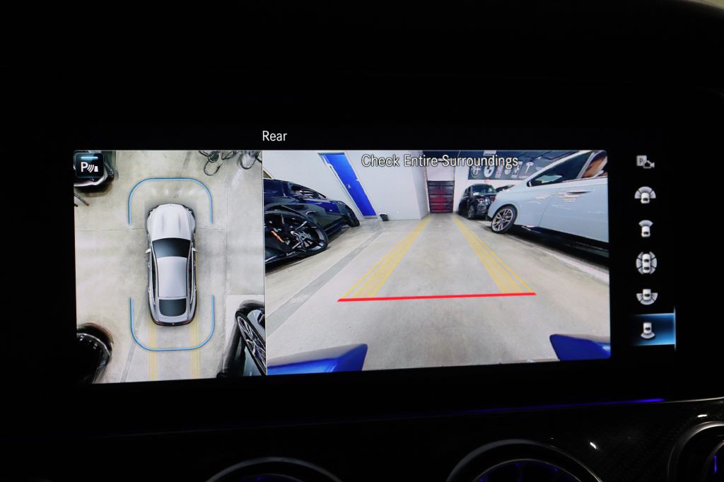 2022 Mercedes-Benz AMG GT Image 38