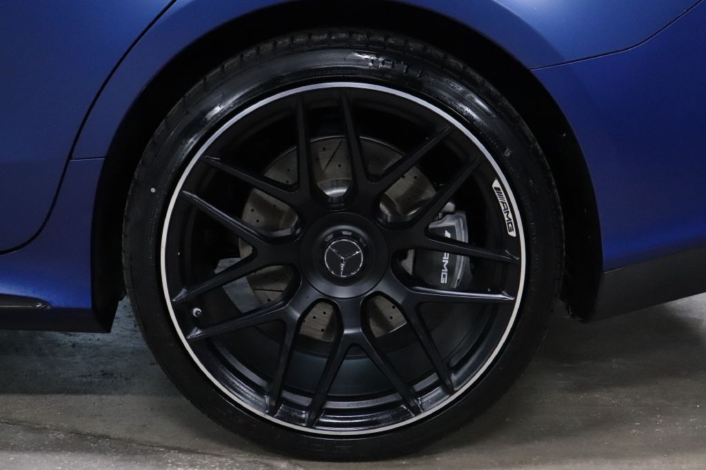 2022 Mercedes-Benz AMG GT Image 42