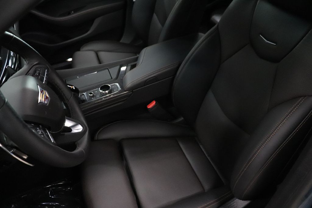 2024 Cadillac Ct5-v Image 12
