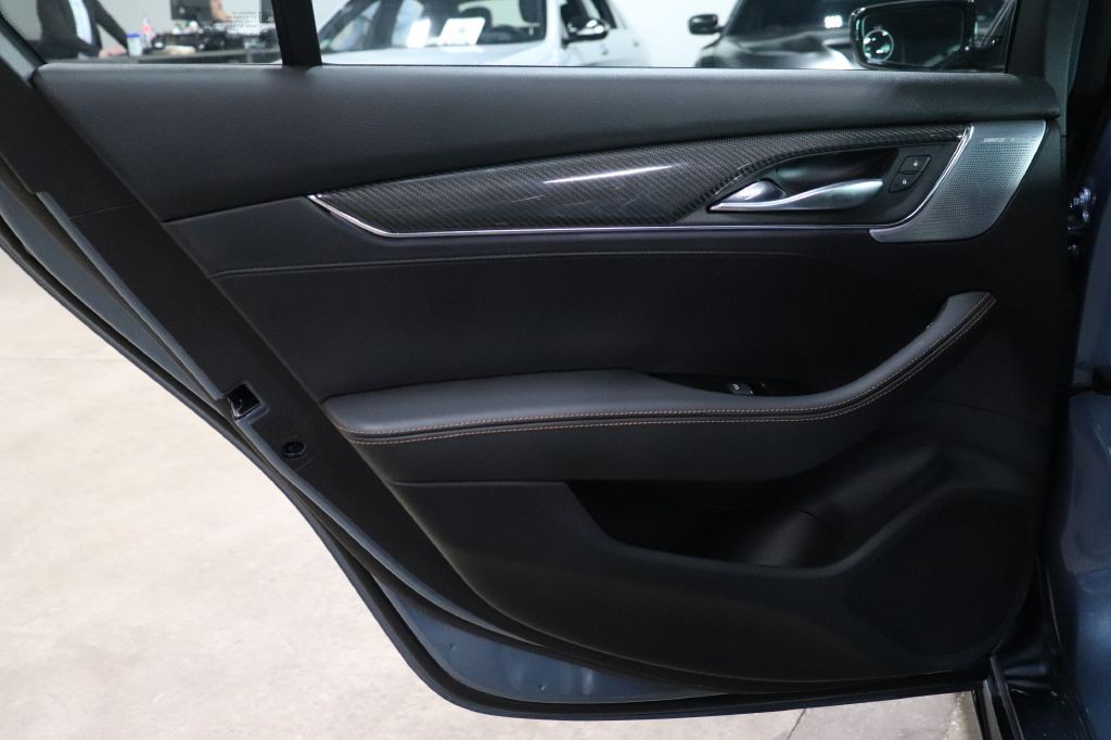 2024 Cadillac Ct5-v Image 14