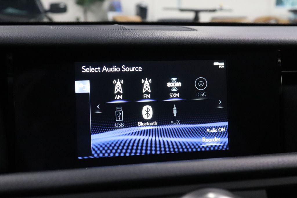 2022 Lexus RC Image 28