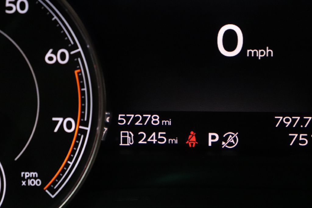 2017 Bentley Bentayga Image 18