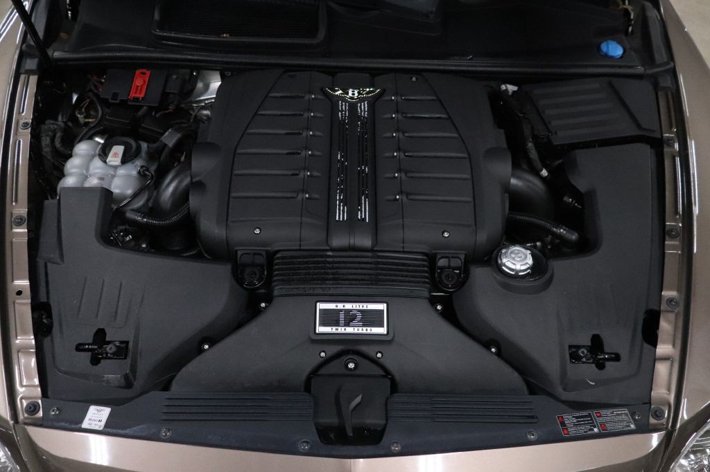 2017 Bentley Bentayga Image 27