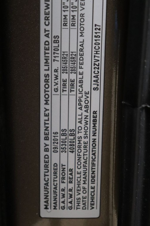 2017 Bentley Bentayga Image 32