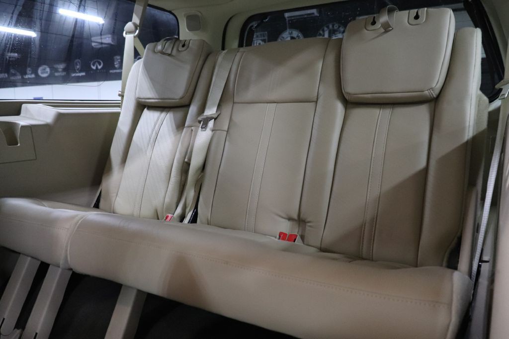 2017 Lincoln Navigator Image 19