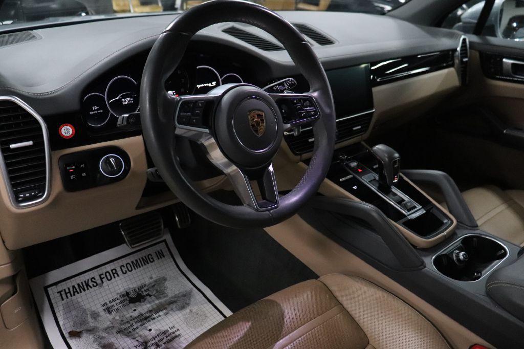 2019 Porsche Cayenne Image 10
