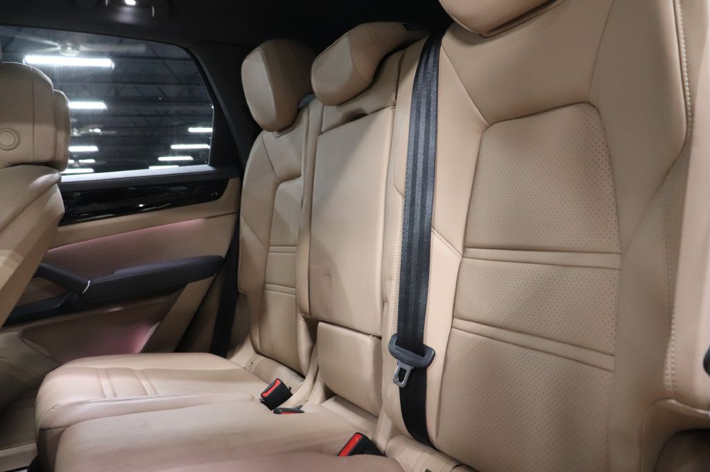 2019 Porsche Cayenne Image 18
