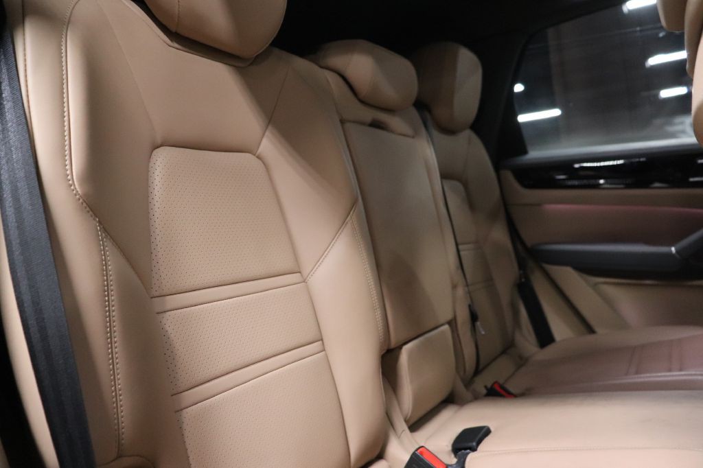 2019 Porsche Cayenne Image 21