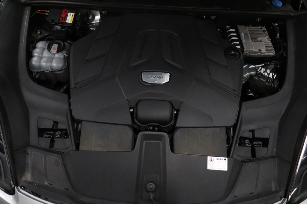 2019 Porsche Cayenne Image 25