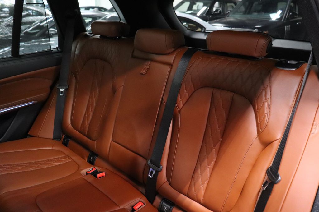 2023 BMW X5 Image 15