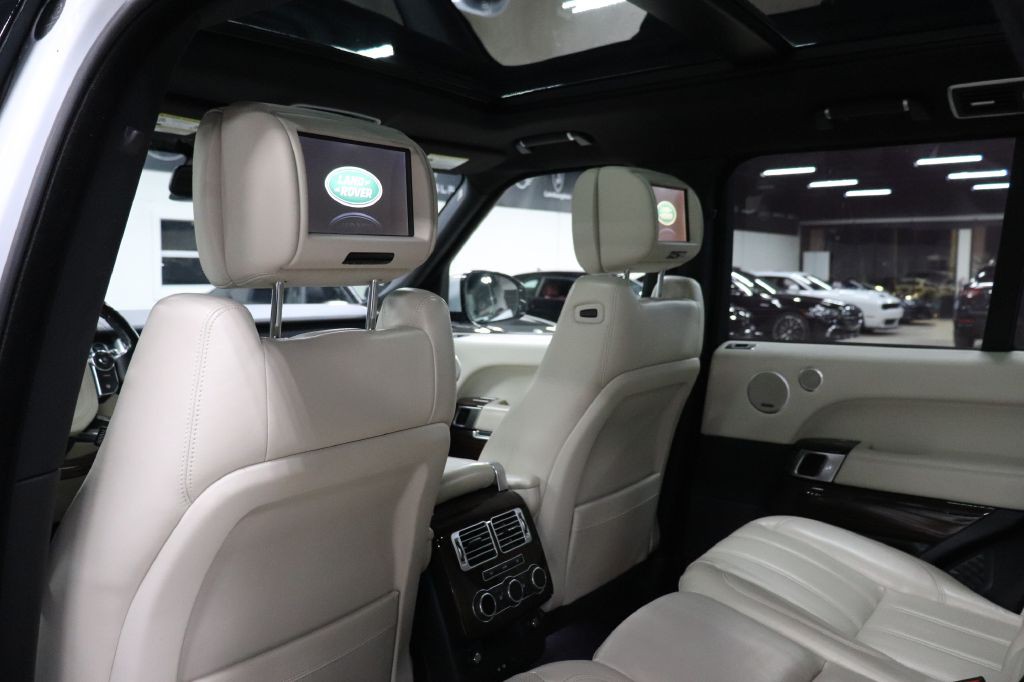 2016 Land Rover Range Rover Image 16