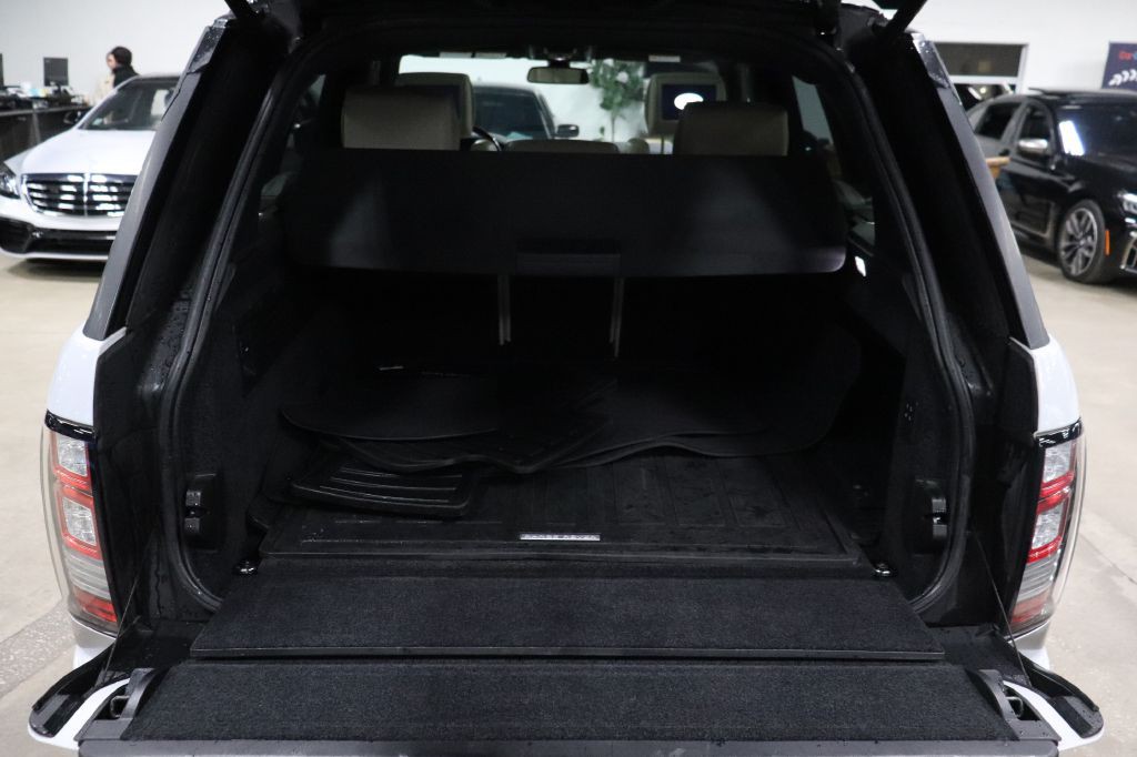 2016 Land Rover Range Rover Image 17
