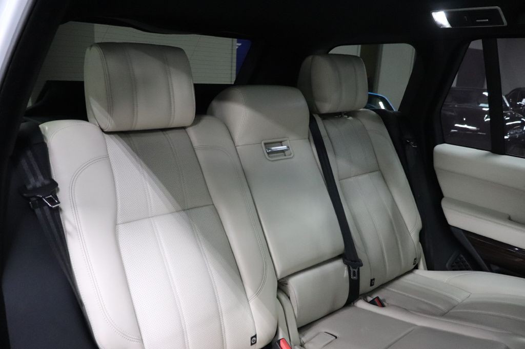 2016 Land Rover Range Rover Image 20