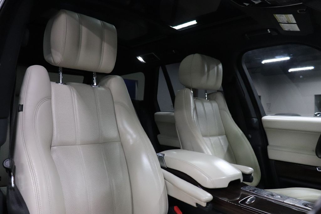 2016 Land Rover Range Rover Image 24