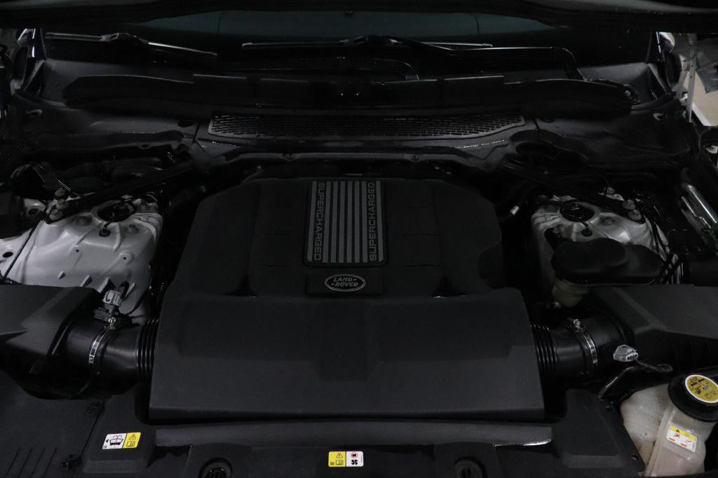 2016 Land Rover Range Rover Image 26