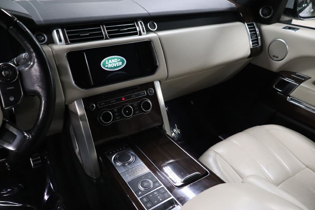 2016 Land Rover Range Rover Image 30