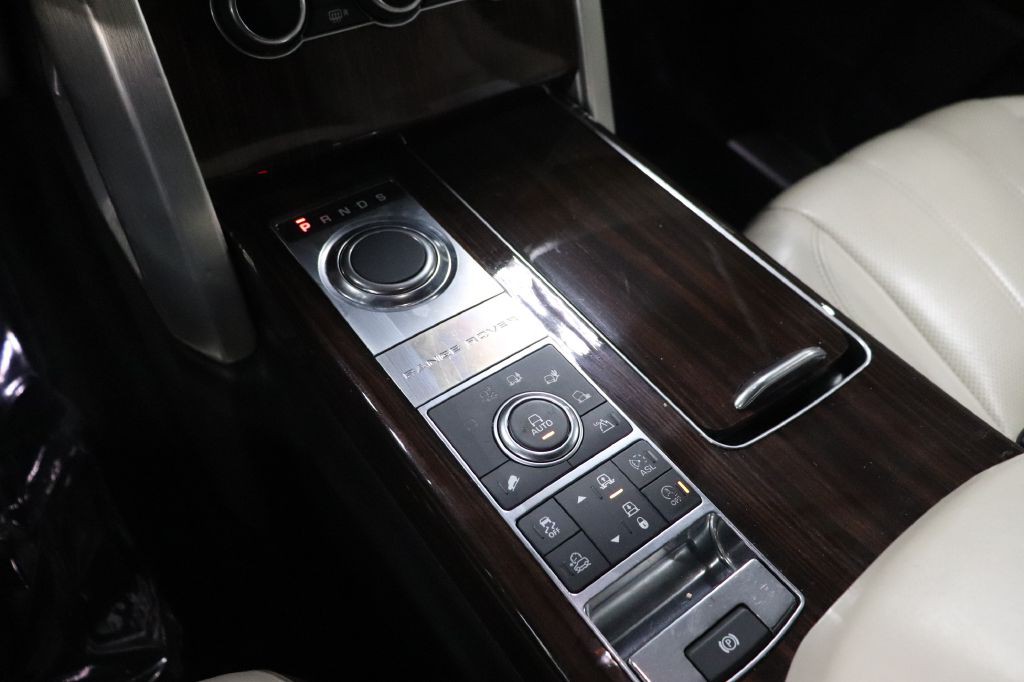 2016 Land Rover Range Rover Image 31