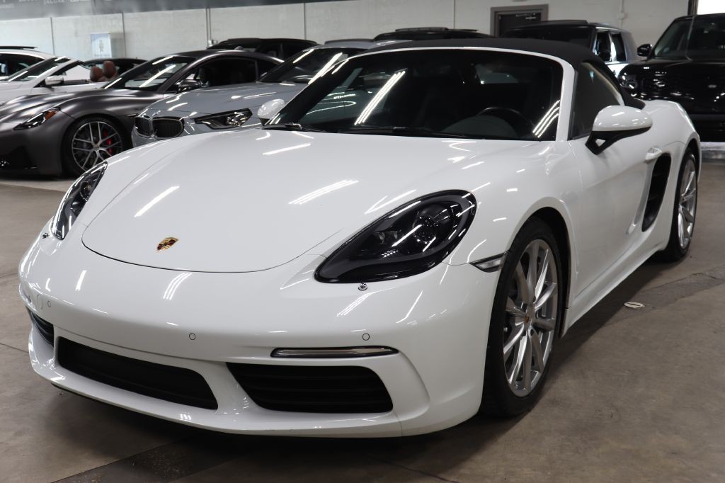 2019 Porsche Boxster Image 1