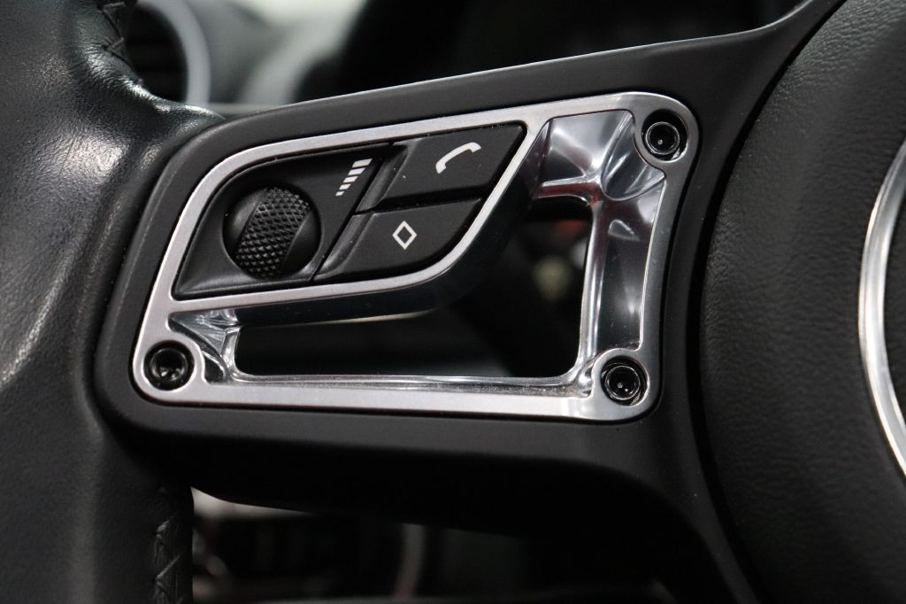 2019 Porsche Boxster Image 20