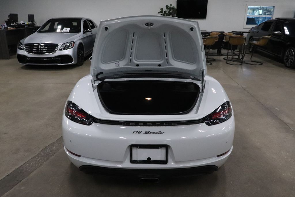 2019 Porsche Boxster Image 28