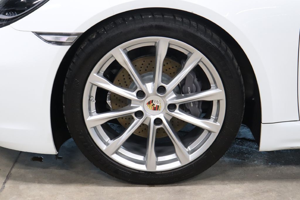 2019 Porsche Boxster Image 35