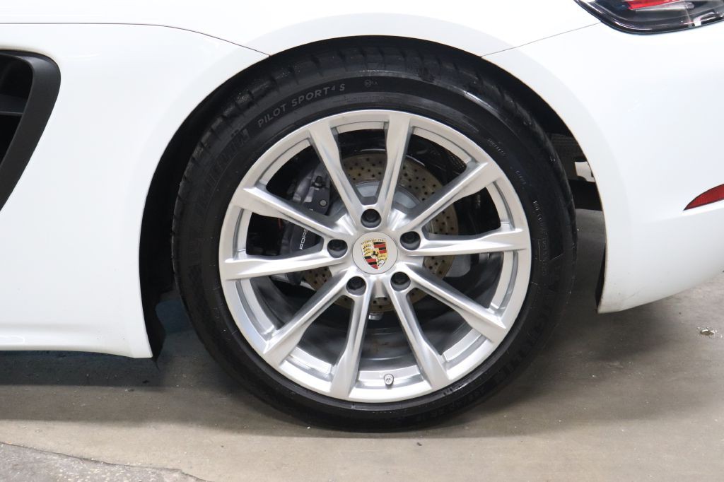 2019 Porsche Boxster Image 36