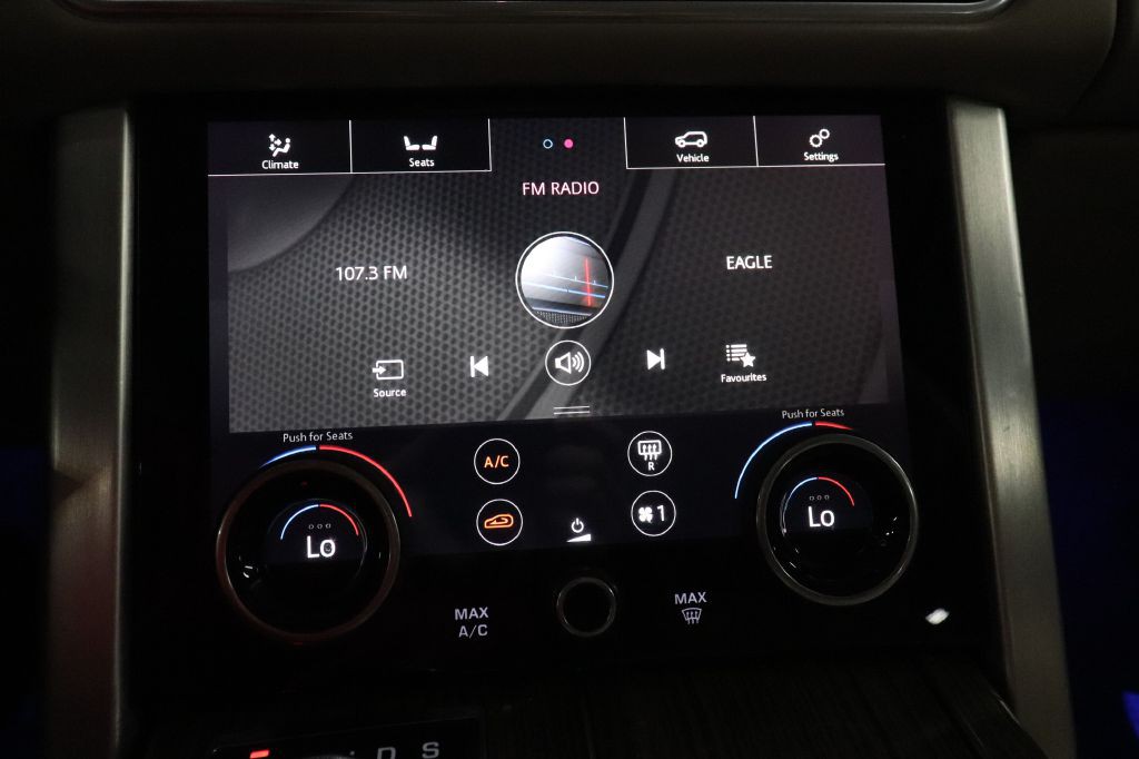 2019 Land Rover Range Rover Image 17